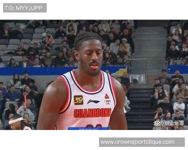 三球半场表现惨淡仅得5分正负值低至21引发热议