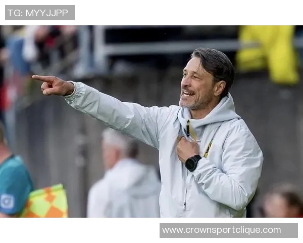 科瓦奇赞阿德耶米跳跃能力超凡如同飞翔的球员