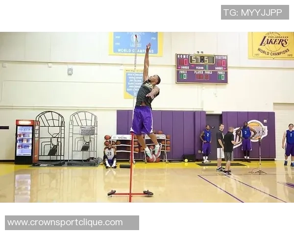 莱利严肃对待球队训练鲍威尔体脂测试频繁引发关注